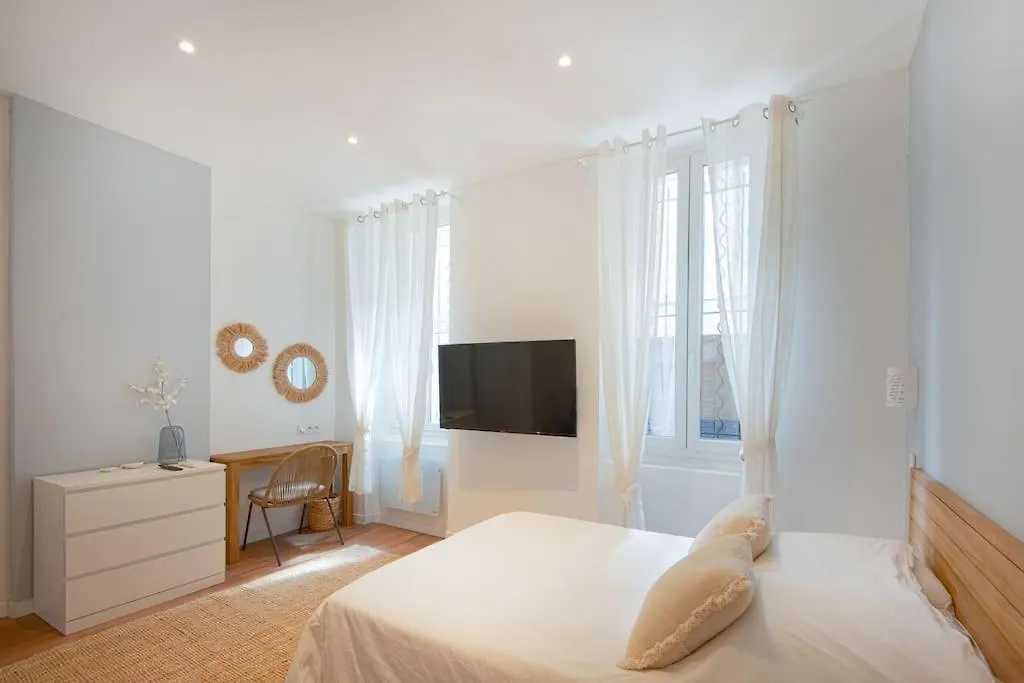 Longchamp Grand T2 Haut De Gamme Terrasse Marseilles Apartment